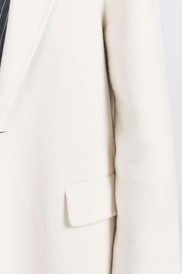 Valerie Coat