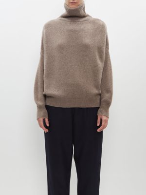 Uta T-Neck Sweater