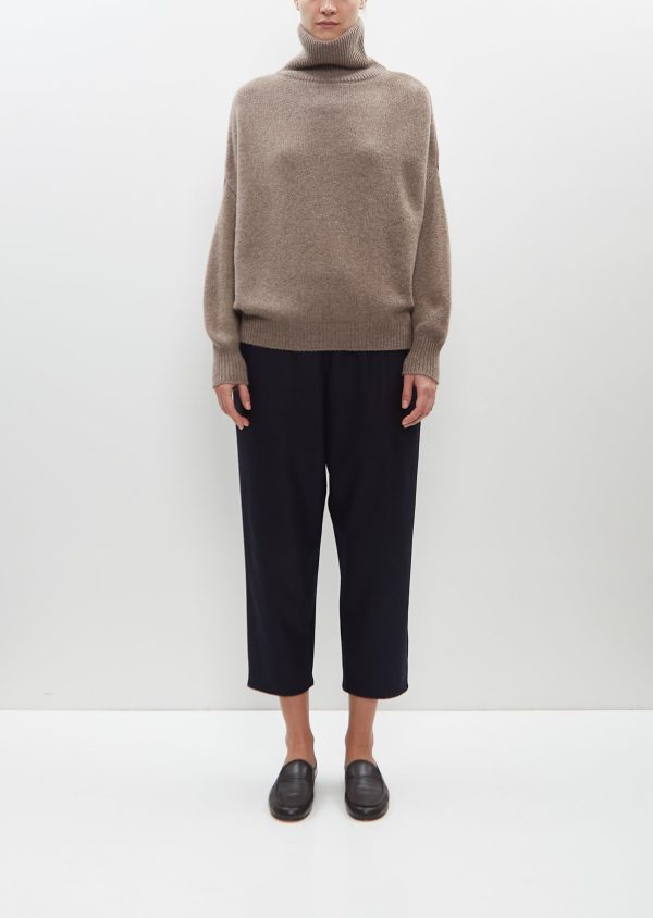 Uta T-Neck Sweater