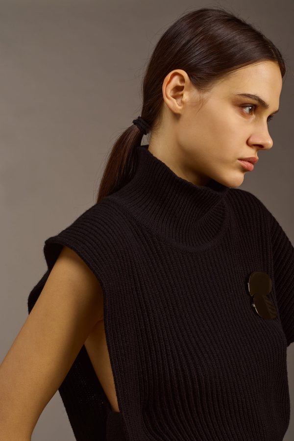 Gill Knit Cape