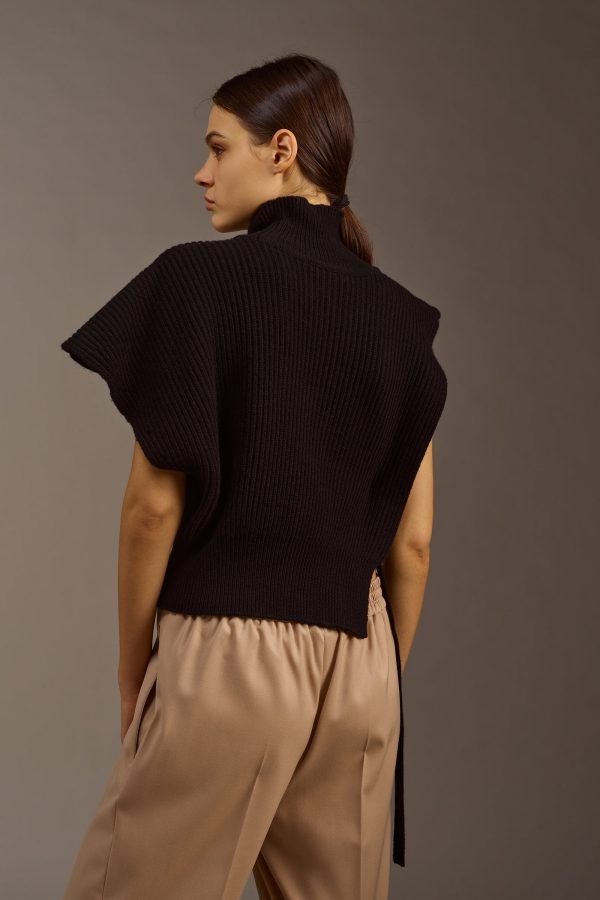 Gill Knit Cape